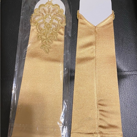 Wedding Gold Formal Below elbow fingerless long gloves.Opened not used.Elegant! - Picture 4 of 7
